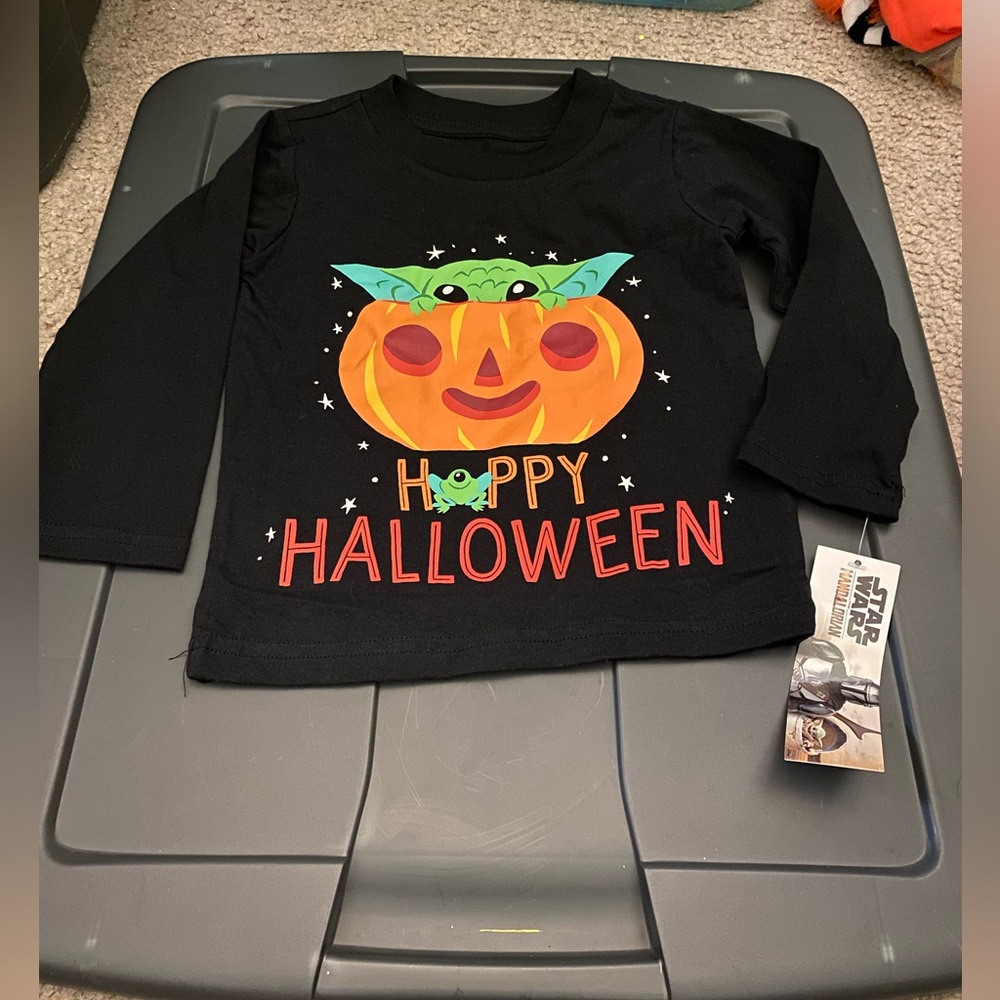 Baby Yoda Halloween Shirt Toddler size 2t